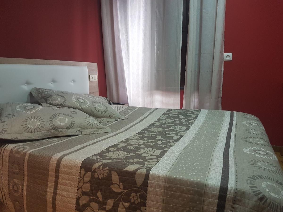 Hostal Los Nogales Cangas De Narcea Exteriér fotografie
