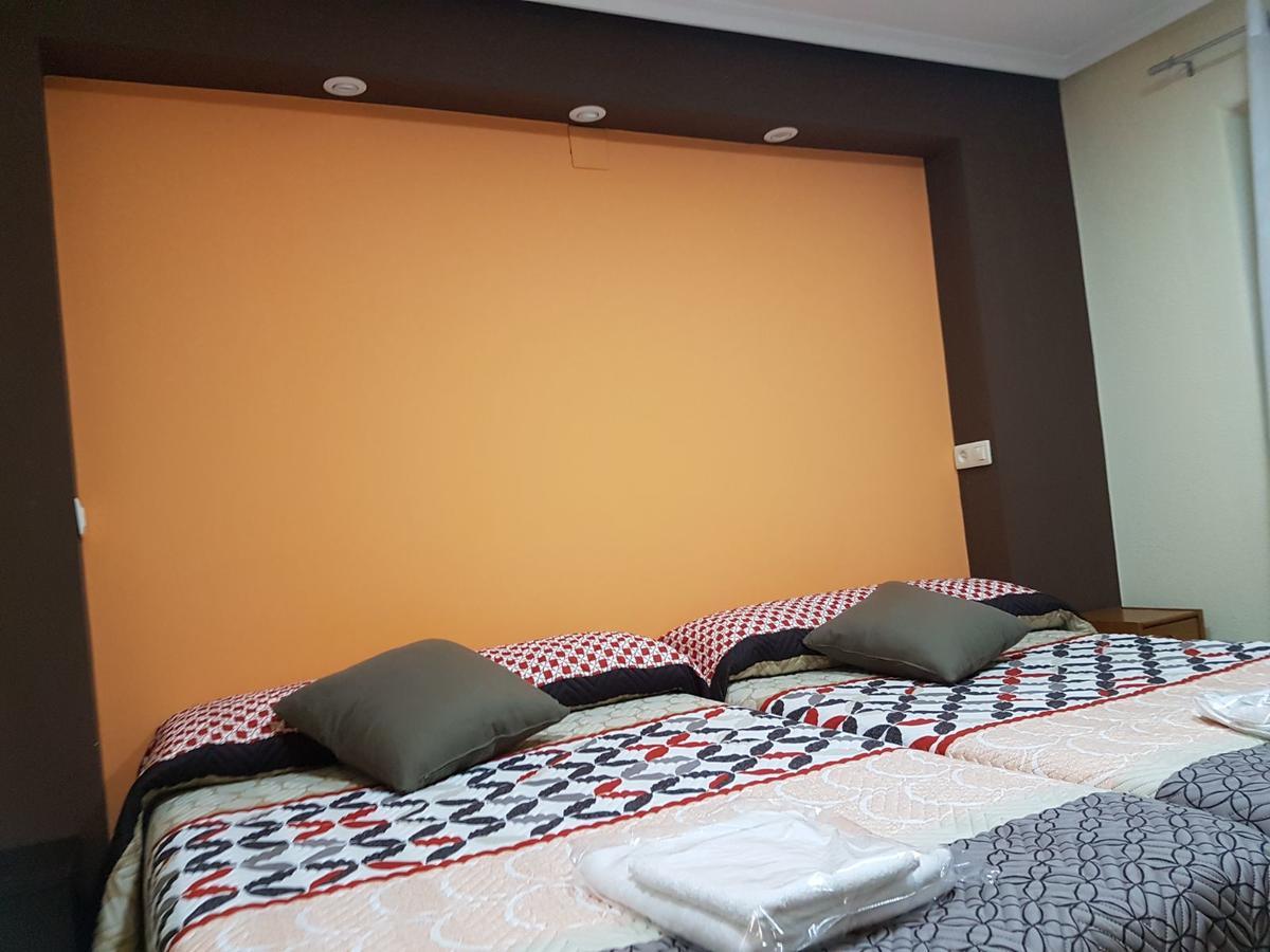 Hostal Los Nogales Cangas De Narcea Exteriér fotografie
